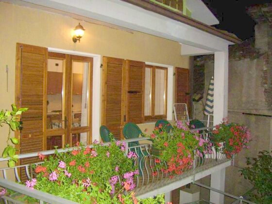 Wohnung 8 km vom Strand entfernt für 6 Pers. mit Balkon in Prabione