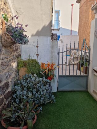 Wohnung 650 m vom Strand entfernt für 3 Pers. mit Garten in Calasetta