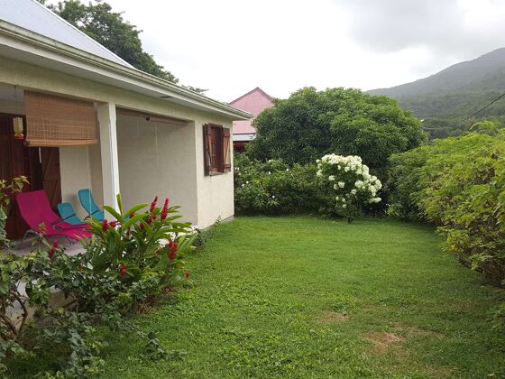 House 1 km away from the beach for 6 ppl. with garden at Deshaies
