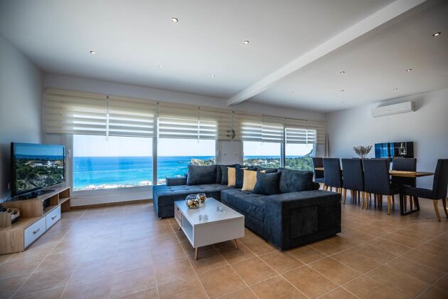 Casa a 800 m de la playa para 8 pers. con vistas al mar en Rhodes