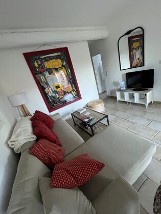 Beautiful house for 6 ppl. with garden at Nîmes