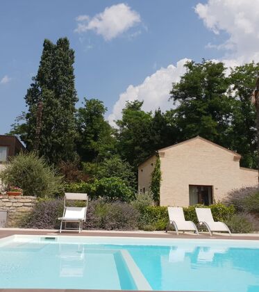 Nettes Studio für 3 Pers. mit Zugang zum Pool in Montalto delle Marche
