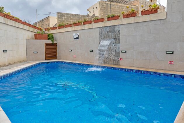 Amazing villa for 10 ppl. with swimming-pool at Ix-Xewkija