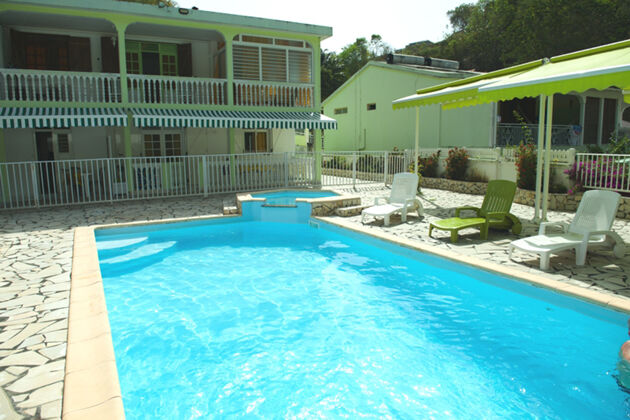Appartement 5 km away from the beach for 8 ppl. with shared pool