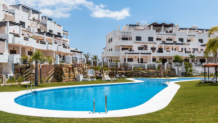 Appartement à 2 km de la plage pour 4 pers. avec piscine à Estepona