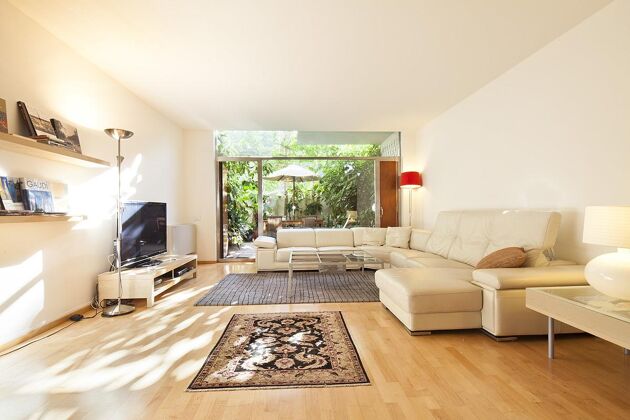 Amazing appartement 3 km away from the beach for 6 ppl. at Barcelona