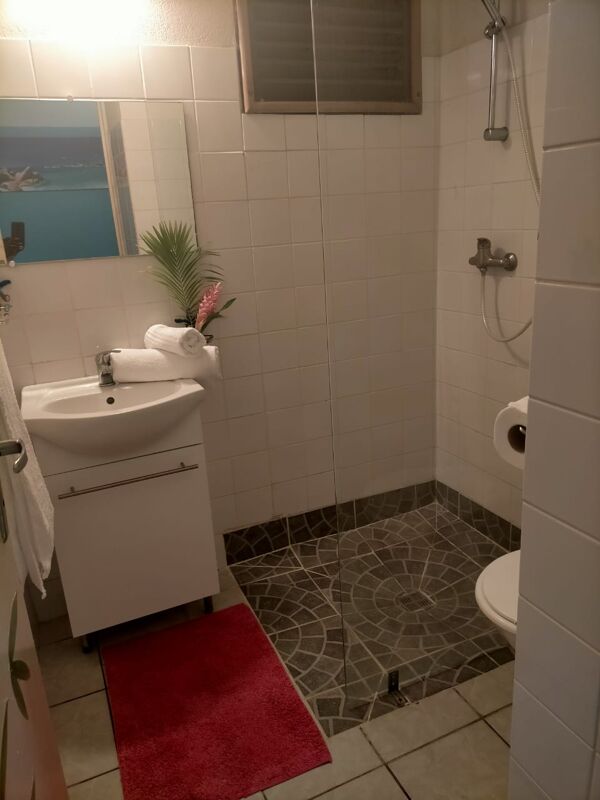 Bathroom House Sainte-Rose