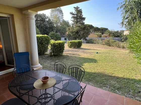 Appartement for 6 ppl. with shared pool and garden at Sainte-Maxime
