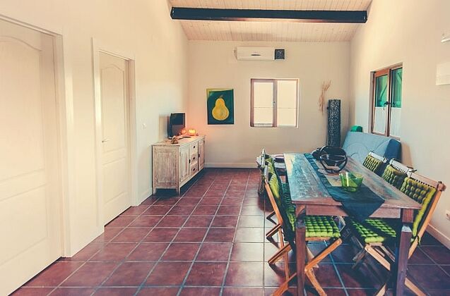 Nice house for 6 ppl. with shared pool and terrace at Cañamero
