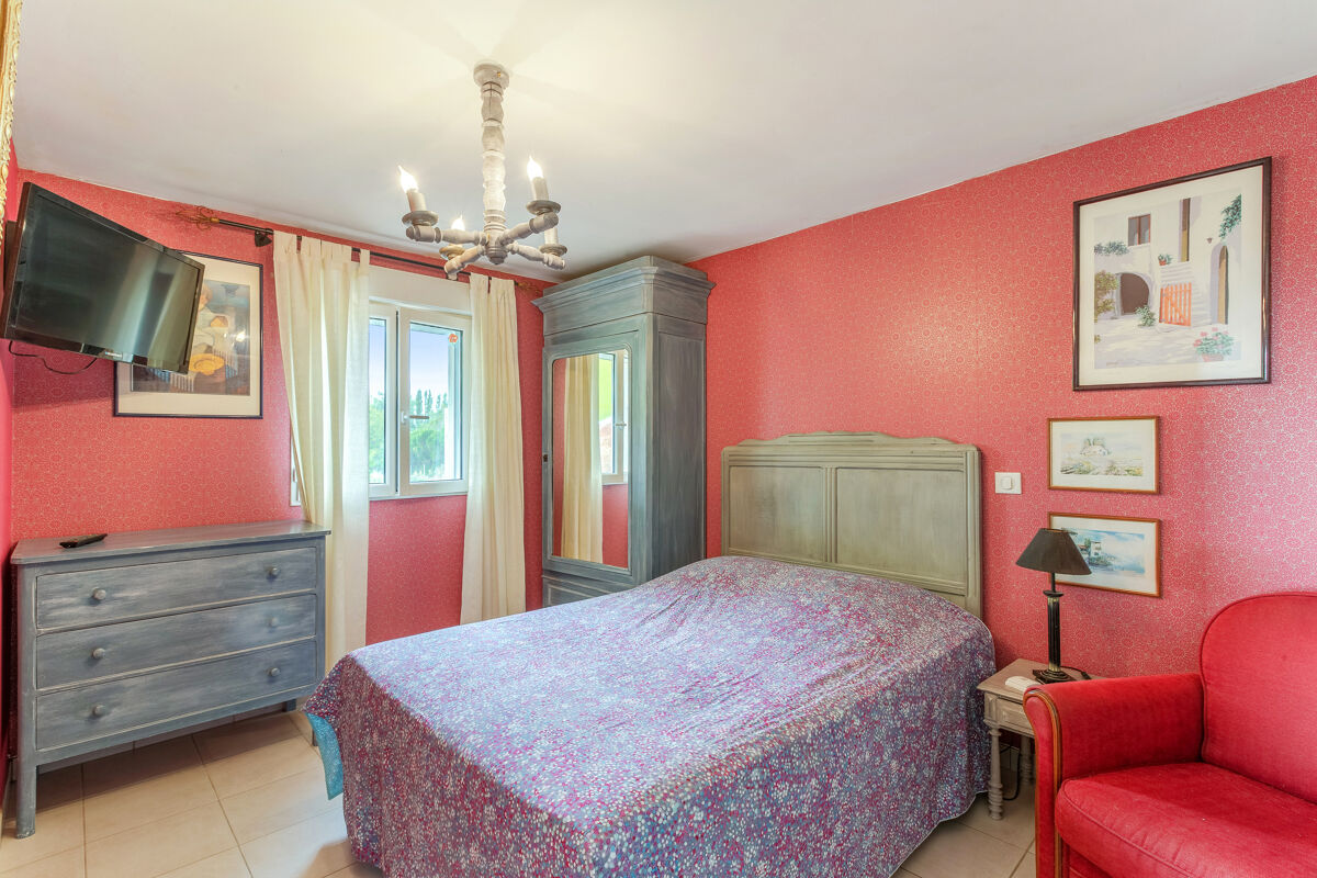 Bedroom Apartment Mortagne-sur-Gironde