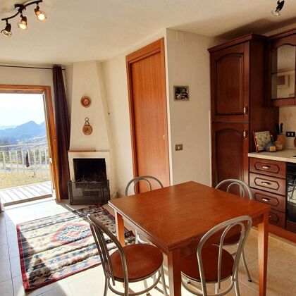 Splendido appartamento per 6 pers. con balcone a Pizzoferrato
