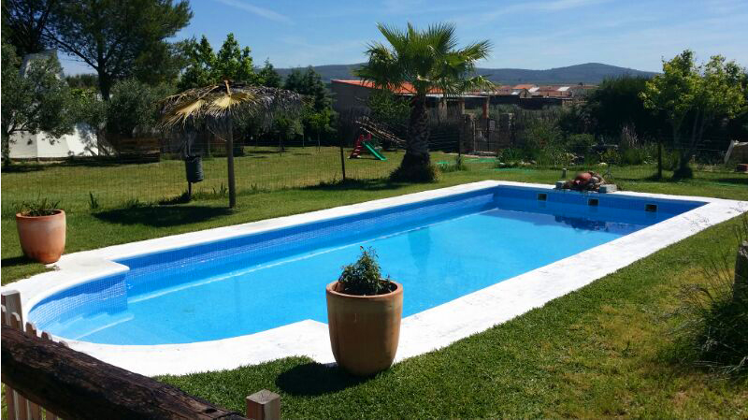 Amazing villa for 12 ppl. with swimming-pool and jacuzzi at Mirandilla