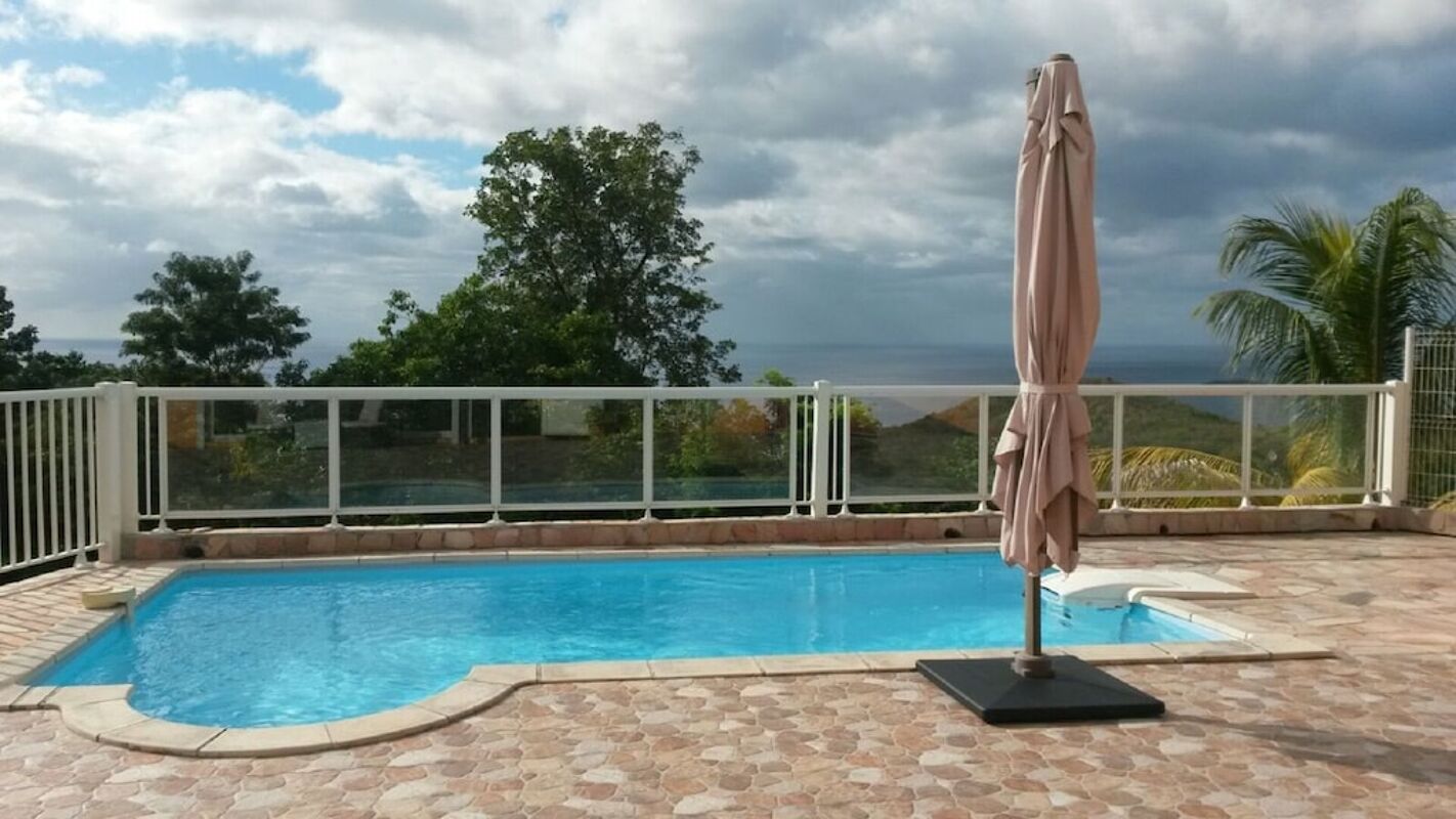 Swimming pool view Apartment Bouillante