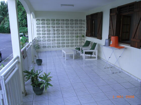 House 3 km away from the beach for 6 ppl. with sea view at Petit Bourg