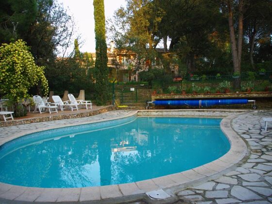 Villa per 15 pers. con piscina e giardino a Roquebrune-sur-Argens