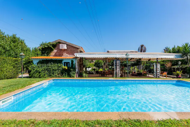 Villa für 10 Pers. mit Schwimmbad und Garten in Penafiel
