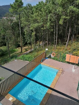 Hübsche Villa 1 km vom Strand entfernt für 8 Pers. mit Schwimmbad