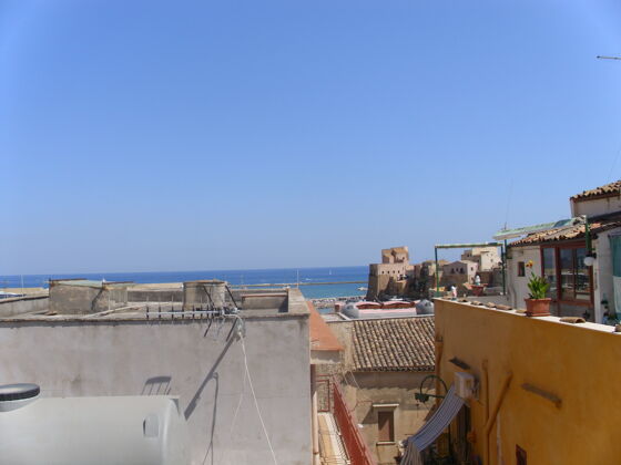 House 2 km away from the beach for 7 ppl. at Castellammare del Golfo