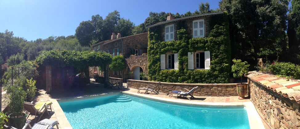 Villa for 10 ppl. with swimming-pool and garden at La Garde-Freinet