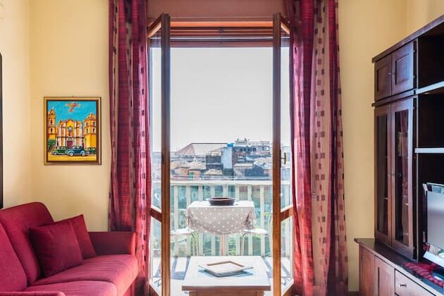 Beautiful appartement for 4 ppl. with balcony at Catania