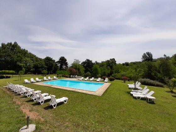 Appartamento per 4 pers. con accesso piscina e terrazza a Montecarlo