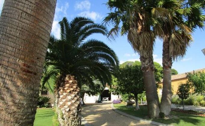 Appartement 3 km away from the beach for 6 ppl. with garden at Vias