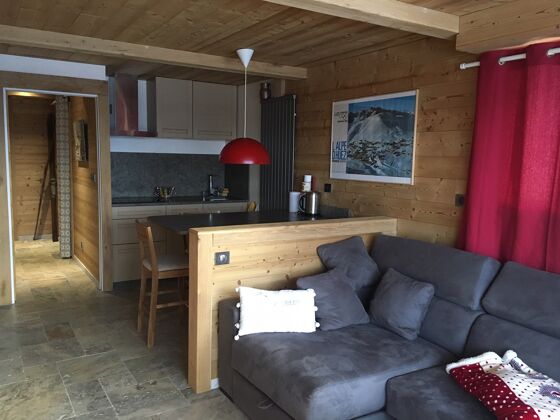 Appartement 20 m away from the slopes for 6 ppl. with balcony at Huez