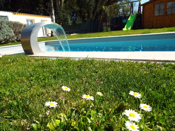 Casa para 4 pers. con piscina compartida, jardín y terraza en Avignon