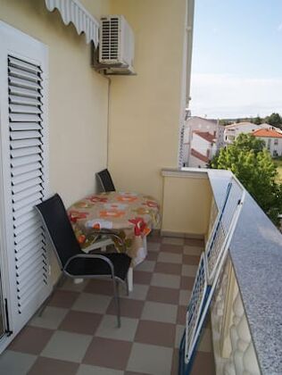 Bonito apartamento para 4 pers. en Zadar