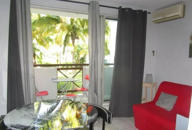 Studio 3 km away from the beach for 3 ppl. with terrace at Saint Paul