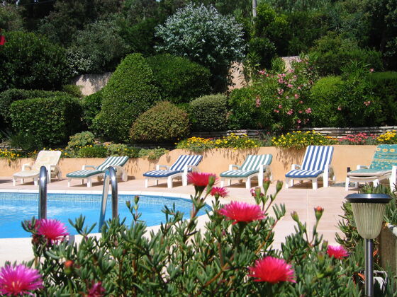Villa a 1 km dalla spiaggia per 10 pers. con piscina a Les Issambres 