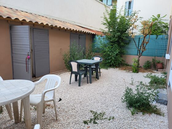 Appartamento a 5 km dalla spiaggia per 4 pers. con giardino a Toulon