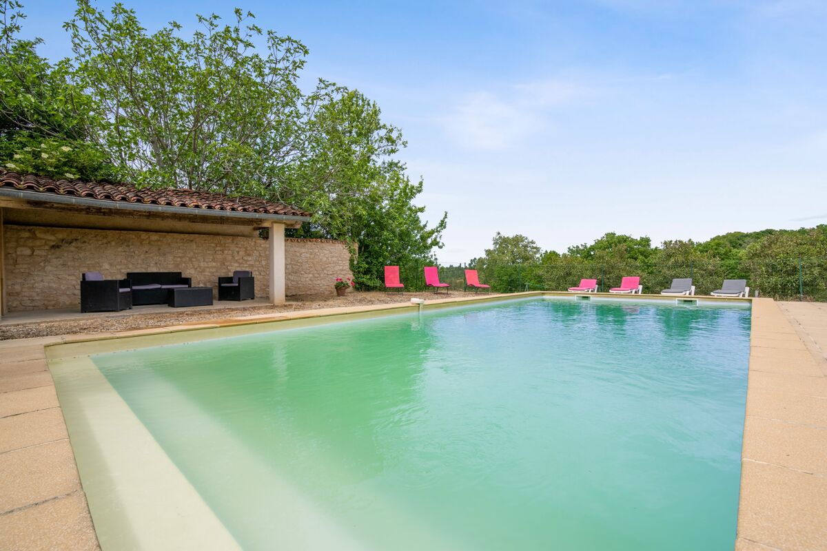 Vista sulla piscina Villa Saliès
