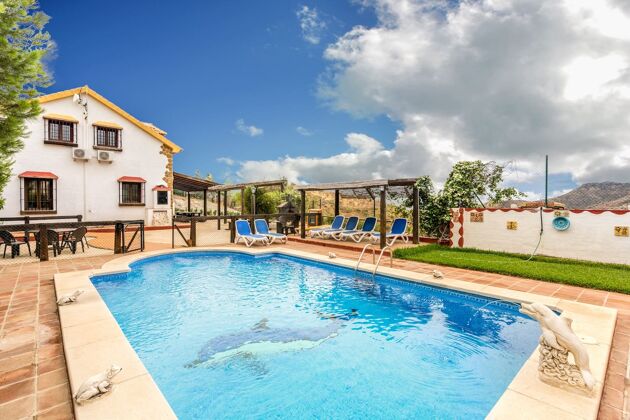 Grande villa pour 16 pers. avec piscine à Almogía