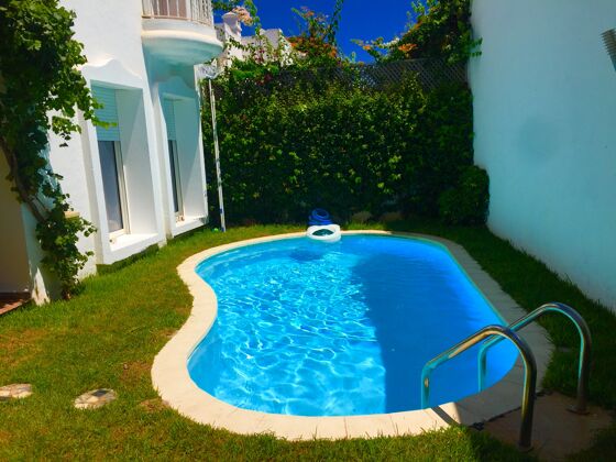 ¡A 200 m de la playa! Villa para 7 pers. con piscina, jardín y terraza