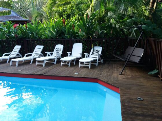 Bungalow for 2 ppl. with shared pool and terrace at Pointe-Noire