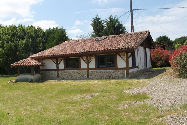 Villa for 4 ppl. with shared pool and terrace at Pontonx-sur-l'Adour