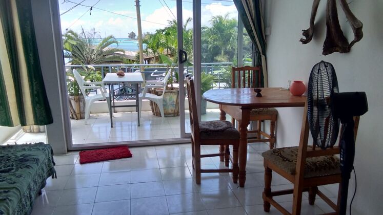 200 m away from the beach! Nice appartement for 2 ppl. at Grand Baie