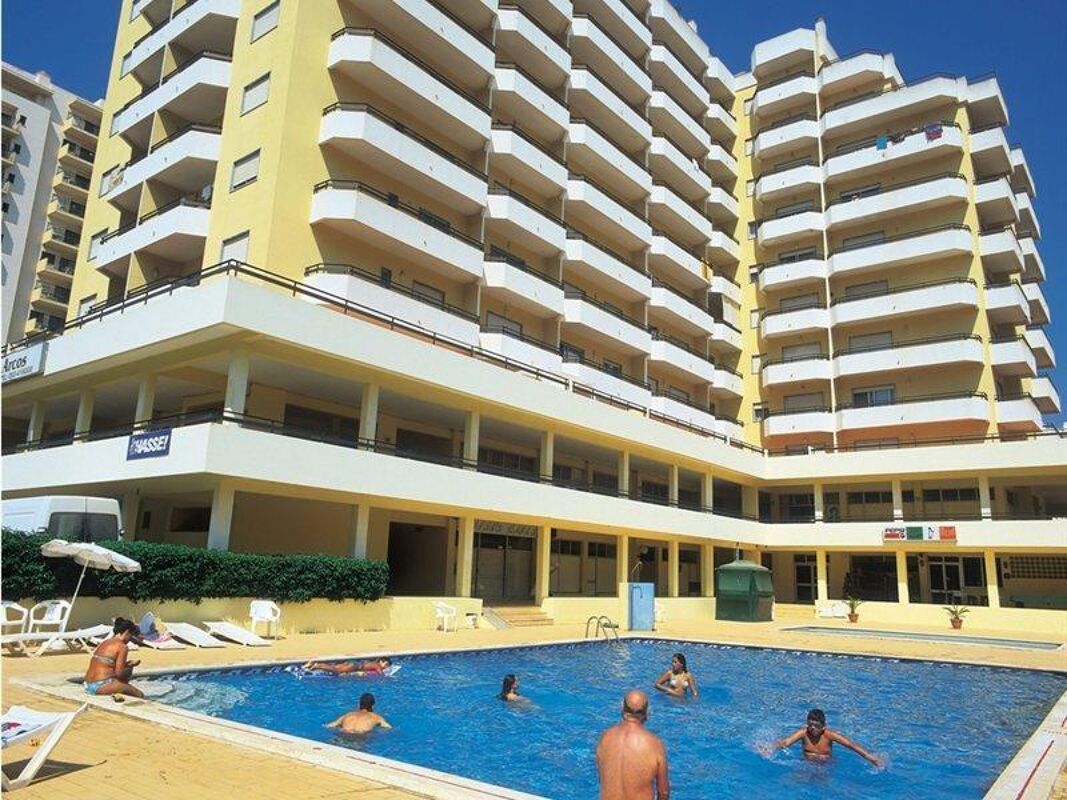 Vista sulla piscina Appartamento Portimão