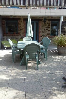 Appartement 10 km away from the beach for 4 ppl. with garden at Hirel