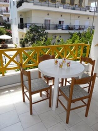 Appartement for 4 ppl. with sea view and balcony at Chaniotis