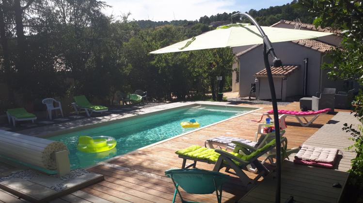Jolie maison pour 6 pers. avec piscine partagée à Saint-Paul-le-Jeune