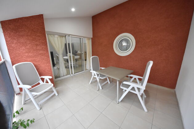 House 5 km away from the beach for 4 ppl. with sauna, spa and terrace