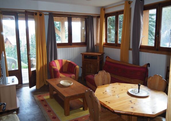 Beautiful appartement 185 m away from the slopes for 6 ppl. at Allos