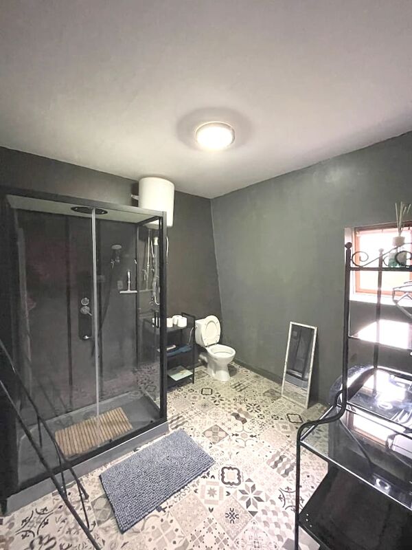 Bathroom Apartment Frameries