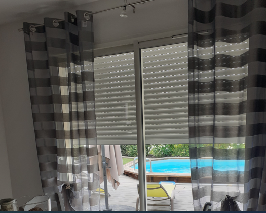 Villa pour 6 pers. avec piscine, jardin et terrasse à Colonzelle