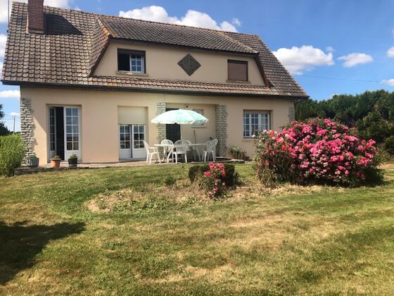Amazing house for 7 ppl. with garden at Bois-Normand-prés-Lyre
