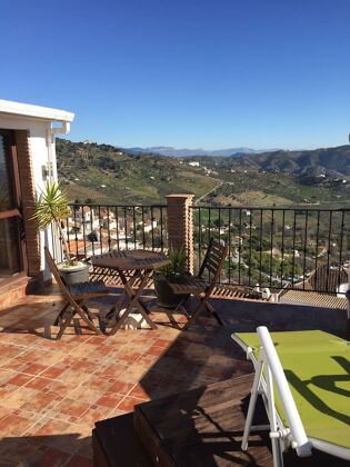 Appartement for 4 ppl. with jacuzzi and terrace at Casarabonela