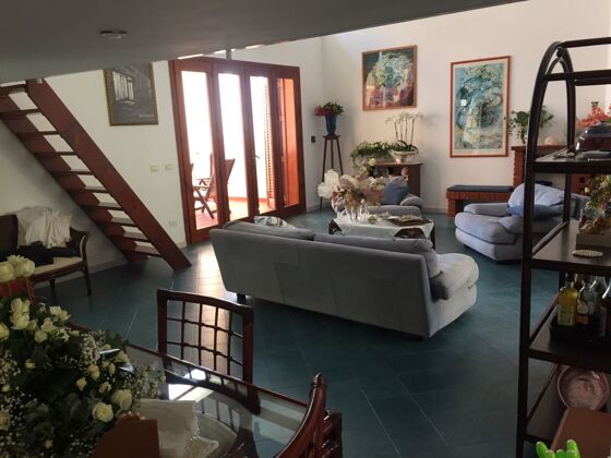 House for 8 ppl. with sea view, garden and terrace at Mazara del Vallo