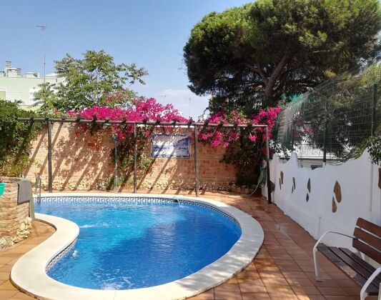 Villa pour 6 pers. avec piscine, jardin et terrasse à Punta Umbría